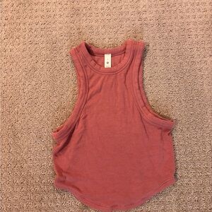 lululemon mauve cropped tank